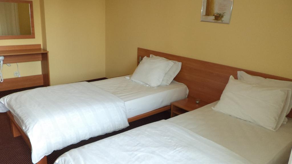 Elit Hotel Sofia Room photo